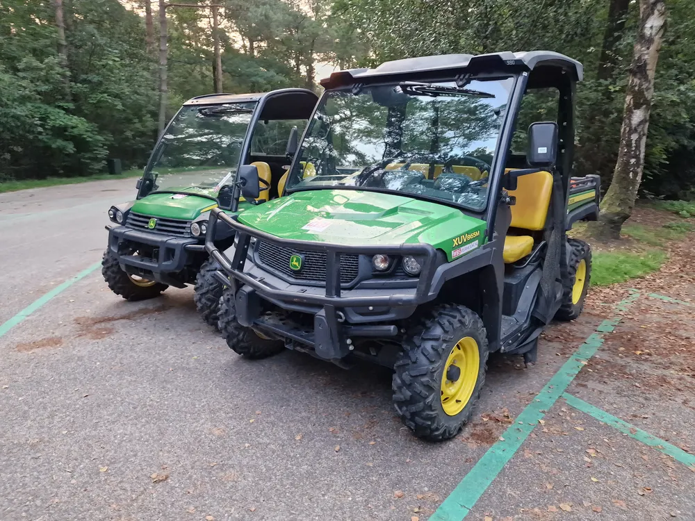 John Deere Gator XUV - view 3
