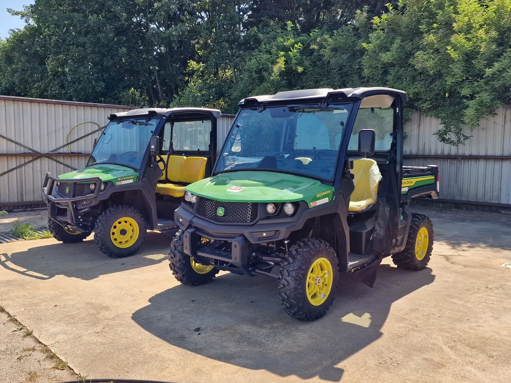 John Deere Gator XUV - view 4